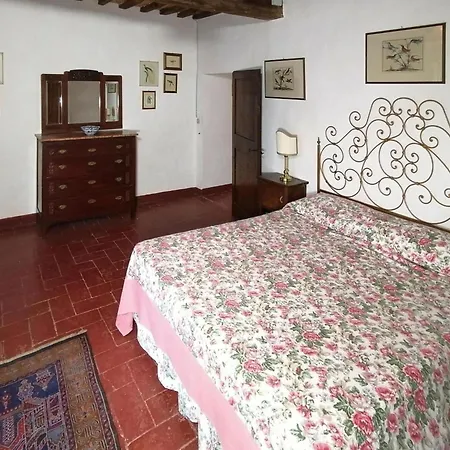 Appartamento In With Heating Sovicille